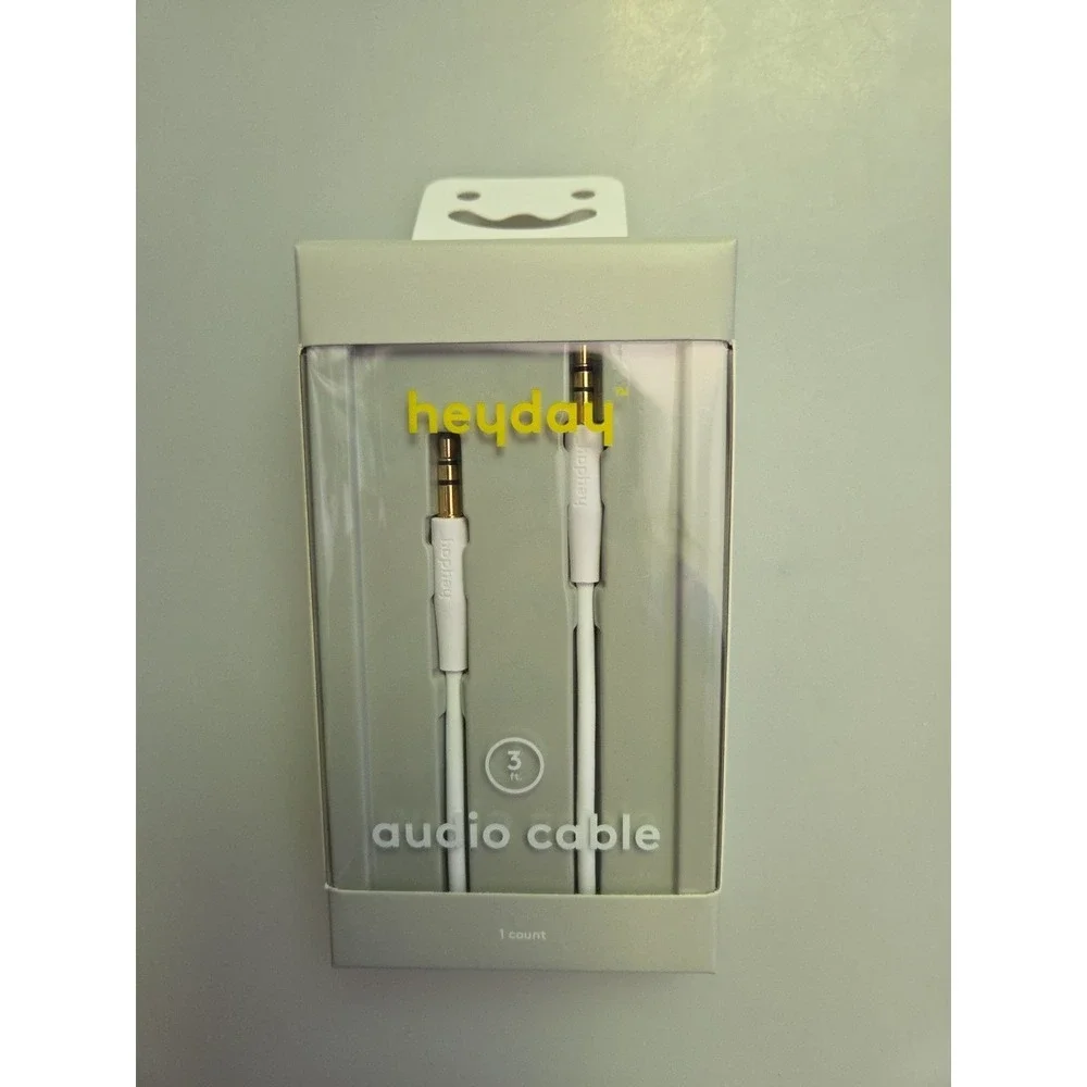 Heyday Audio‎ 3.5mm to 3.5mm Auxiliary (Aux) Round Cable 3ft White